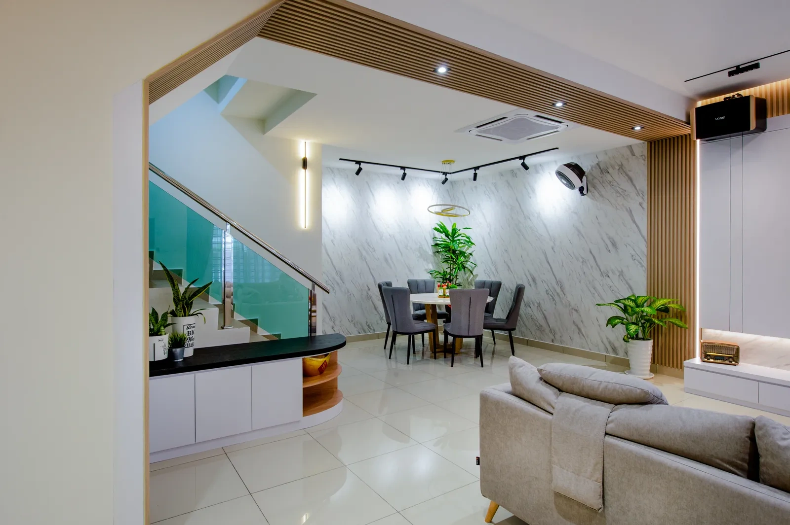 Flora Height Terrace - Turnkey Renovation - View 18