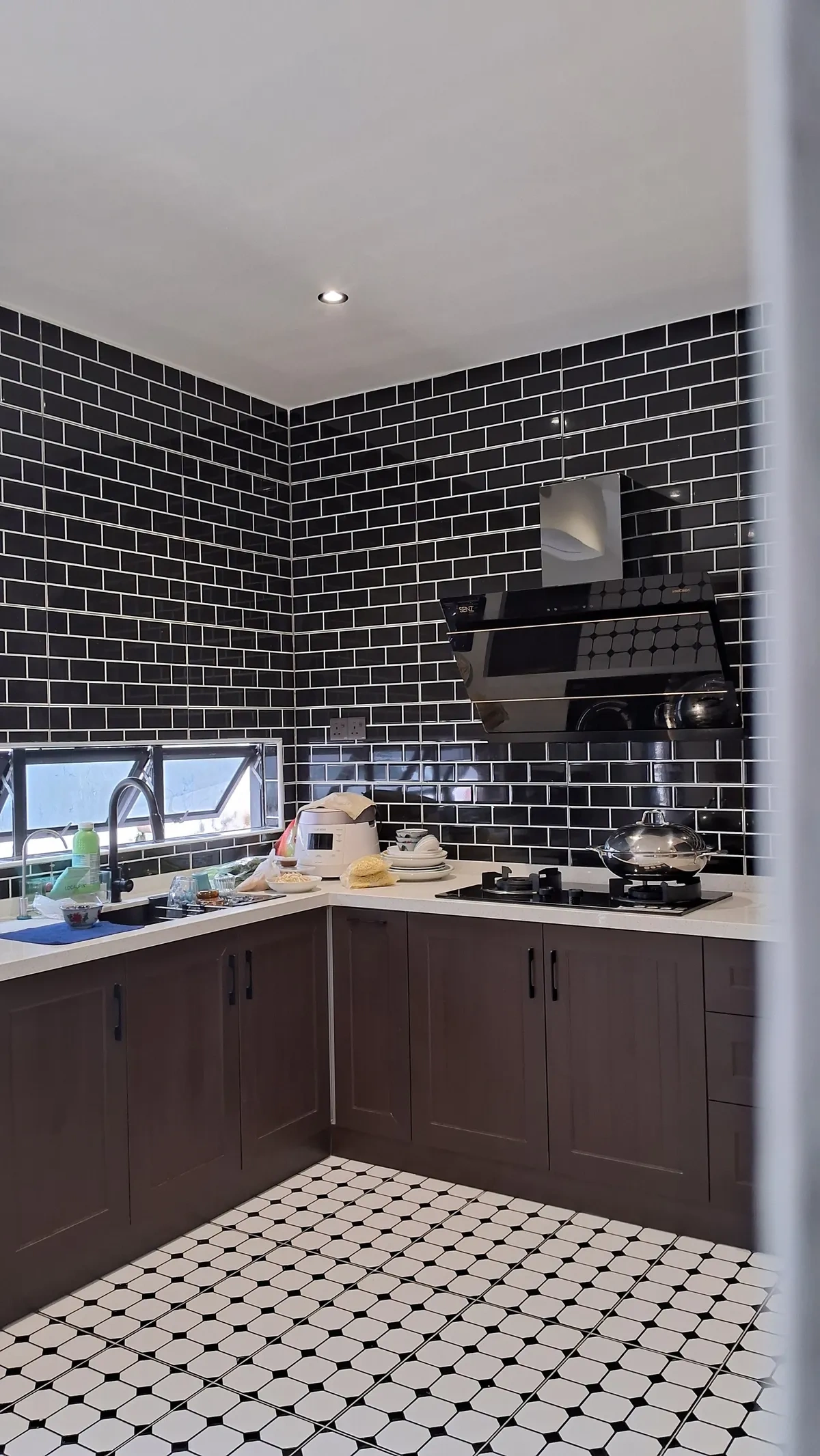 30-Year-Old End Lot Transformation - Premium Materiality - View 5