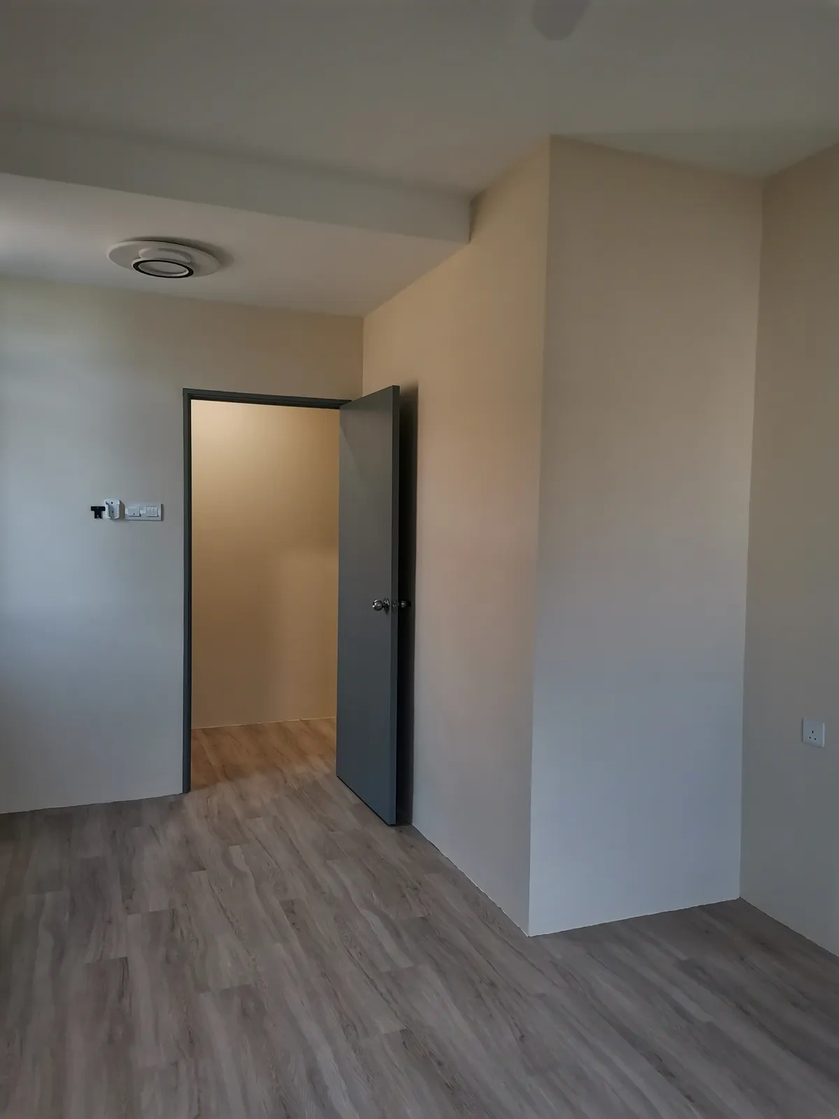 30-Year Old House Transformation - High-end Interior Design - View 13