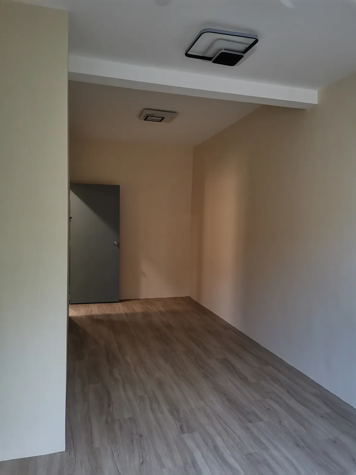 30-Year Old House Transformation - Turnkey Renovation - View 9