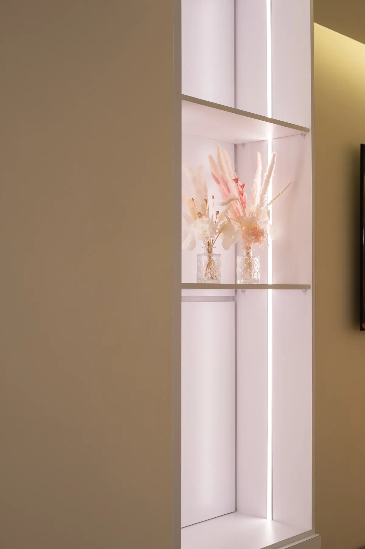 Prestige Pro Beauty Salon - High-end Interior Design - View 13