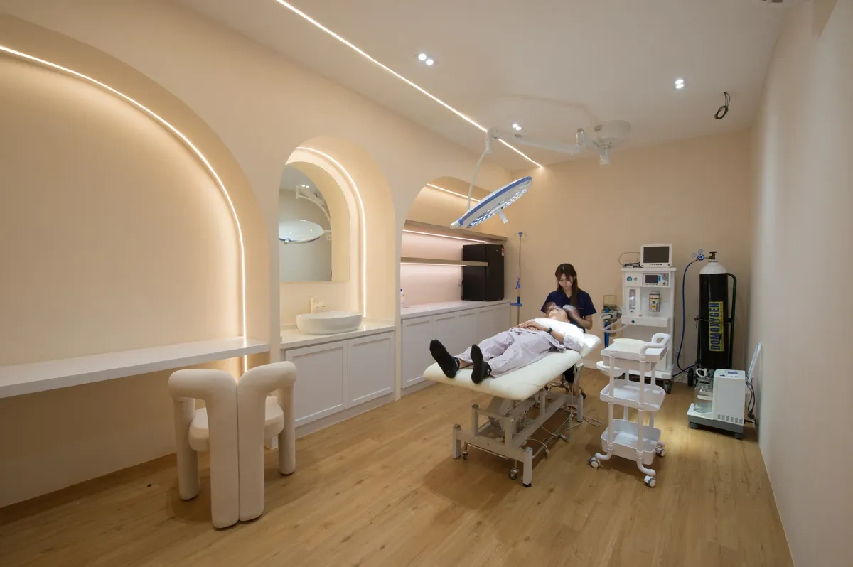 Prestige Pro Beauty Salon - Quiet Luxury - View 29