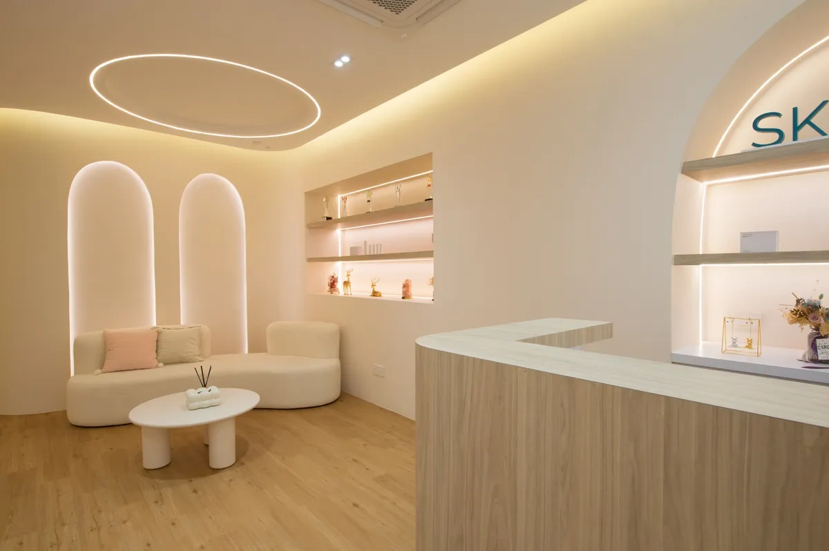 Prestige Pro Beauty Salon - Masterful Lighting - View 8