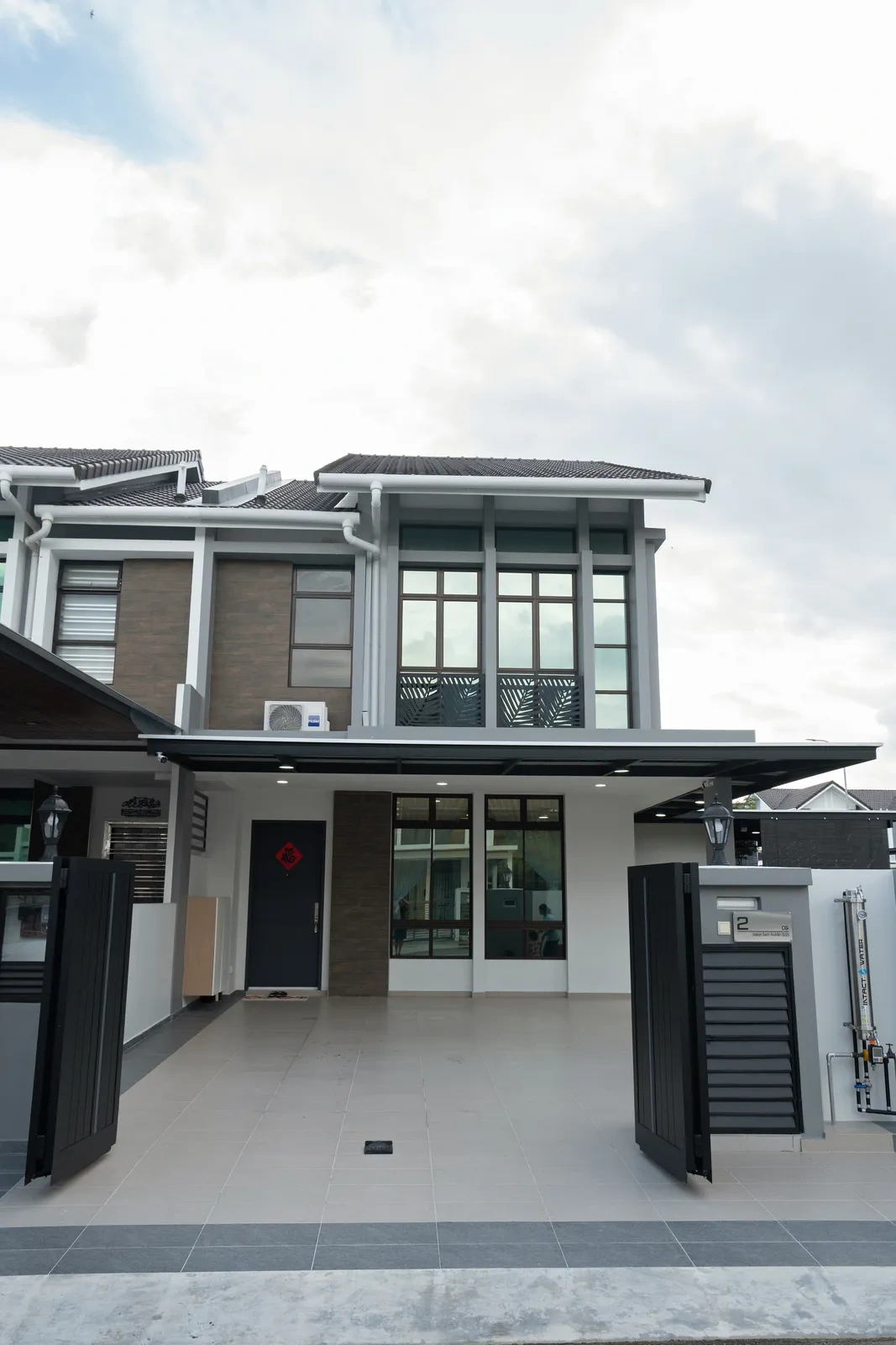 Corner Terrace Expansion - Seamless Spatial Flow - View 3